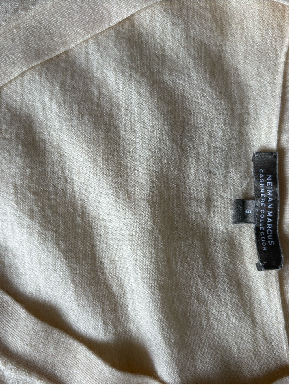 Neiman Marcus Cashmere V Neck Cardigan Sweater - Beige/Cream